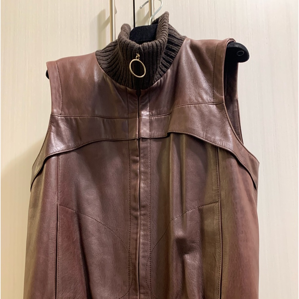 Louis Vuitton  Paris  Leather Vest made in France size 40 Very good conditions